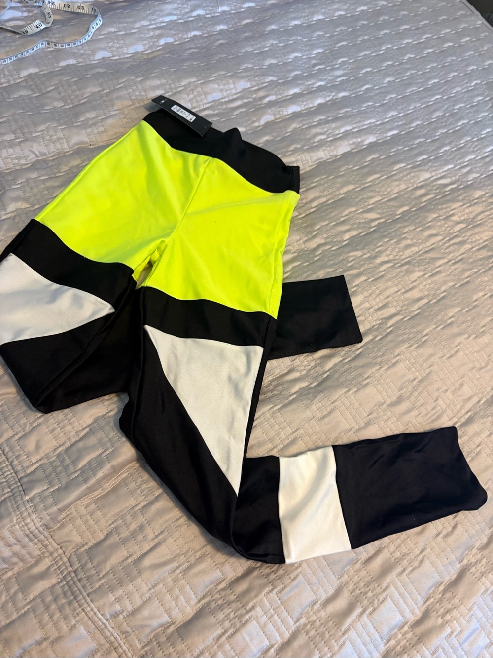 Fashion Nova Black/White/Yellow Block Panel Leggings - Sm - NWT